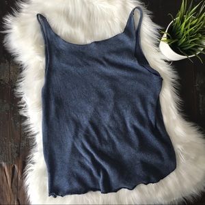 Obey Tops - OBEY PROPOGANDA Cropped tank top MEDIUM EUC Obey Tops - OBEY PROPOGANDA Cropped tank top MEDIUM EUC